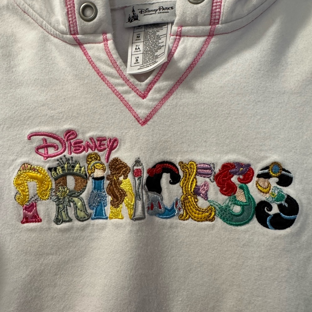 EUC: Disney World Princess Girls' White Hoodie with Pink Trim, Size Medium